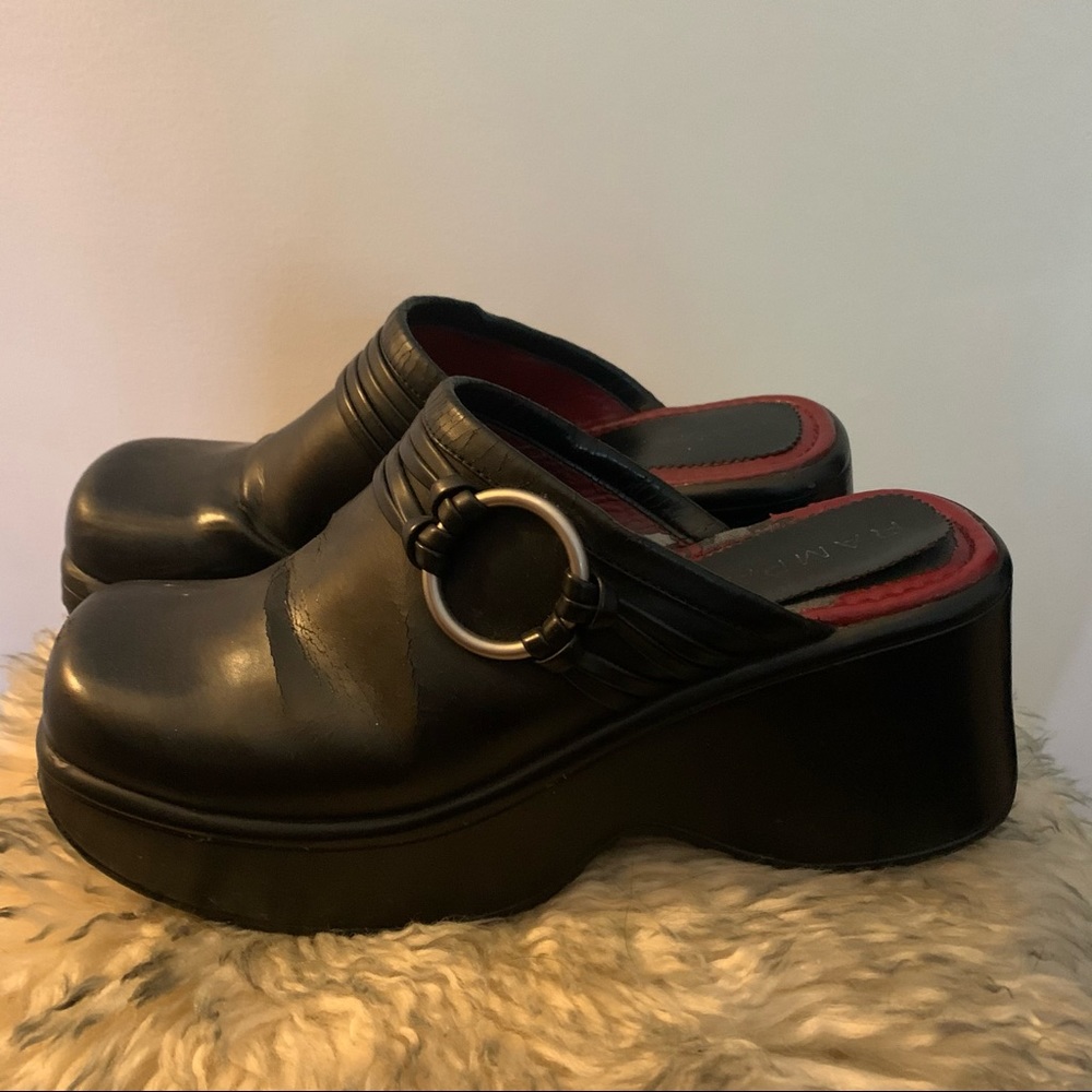 Rampage platform O-ring  clogs/mules